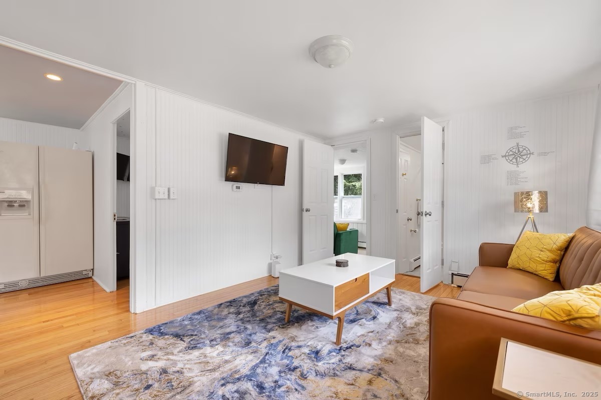 East Haddam, Connecticut 06415, United States, 3 Bedrooms Bedrooms, ,1 BathroomBathrooms,Residential,Active,95605
