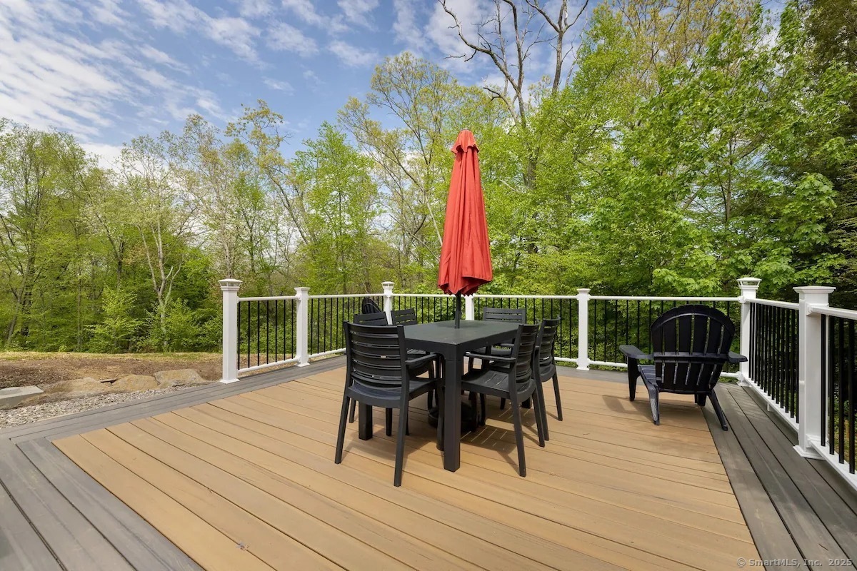 East Haddam, Connecticut 06415, United States, 3 Bedrooms Bedrooms, ,1 BathroomBathrooms,Residential,Active,95605