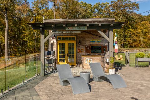 Tiny photo for 8 Bobcat Lane, Warren, CT 06754 (MLS # 24133854)
