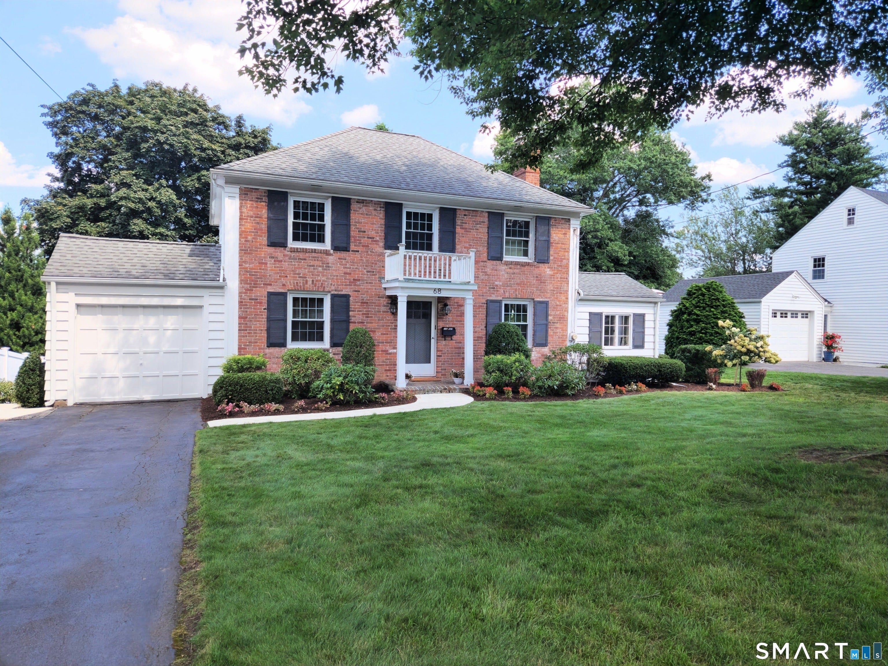68 Farmingdale Road