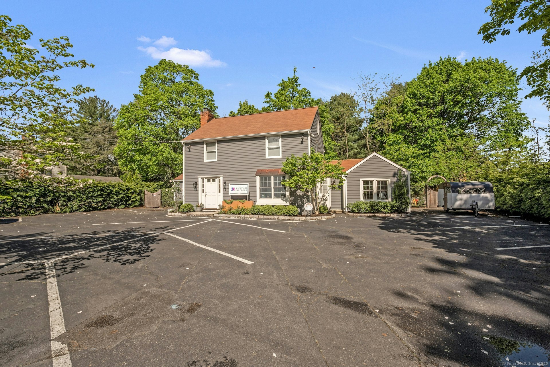4 Whitney Street Extension