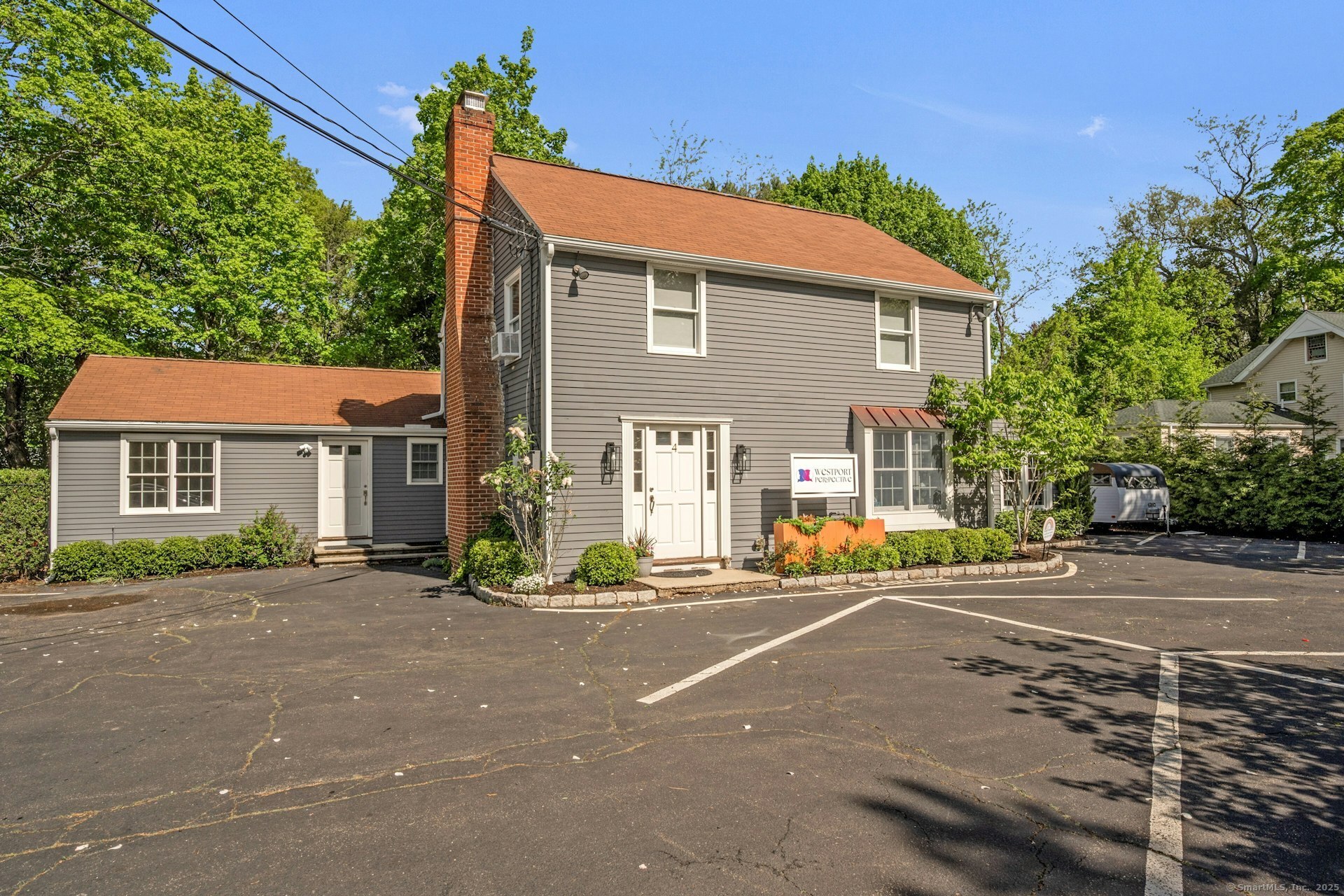 4 Whitney Street Extension