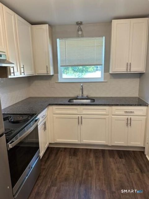 Tiny photo for 72 Folly Brook Boulevard #127-3, Wethersfield, CT 06109 (MLS # 24144575)