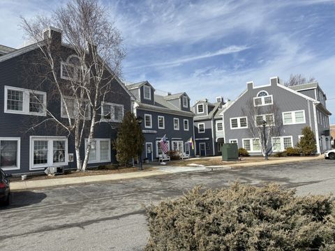 Photo of 70 Howard Street, New London, CT 06320 (MLS # 24054504)