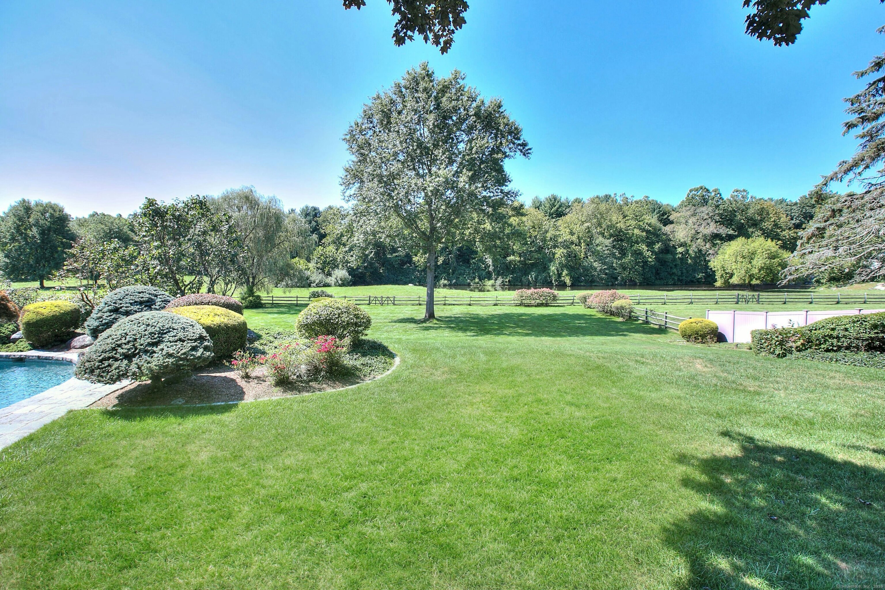8 Northfield Drive