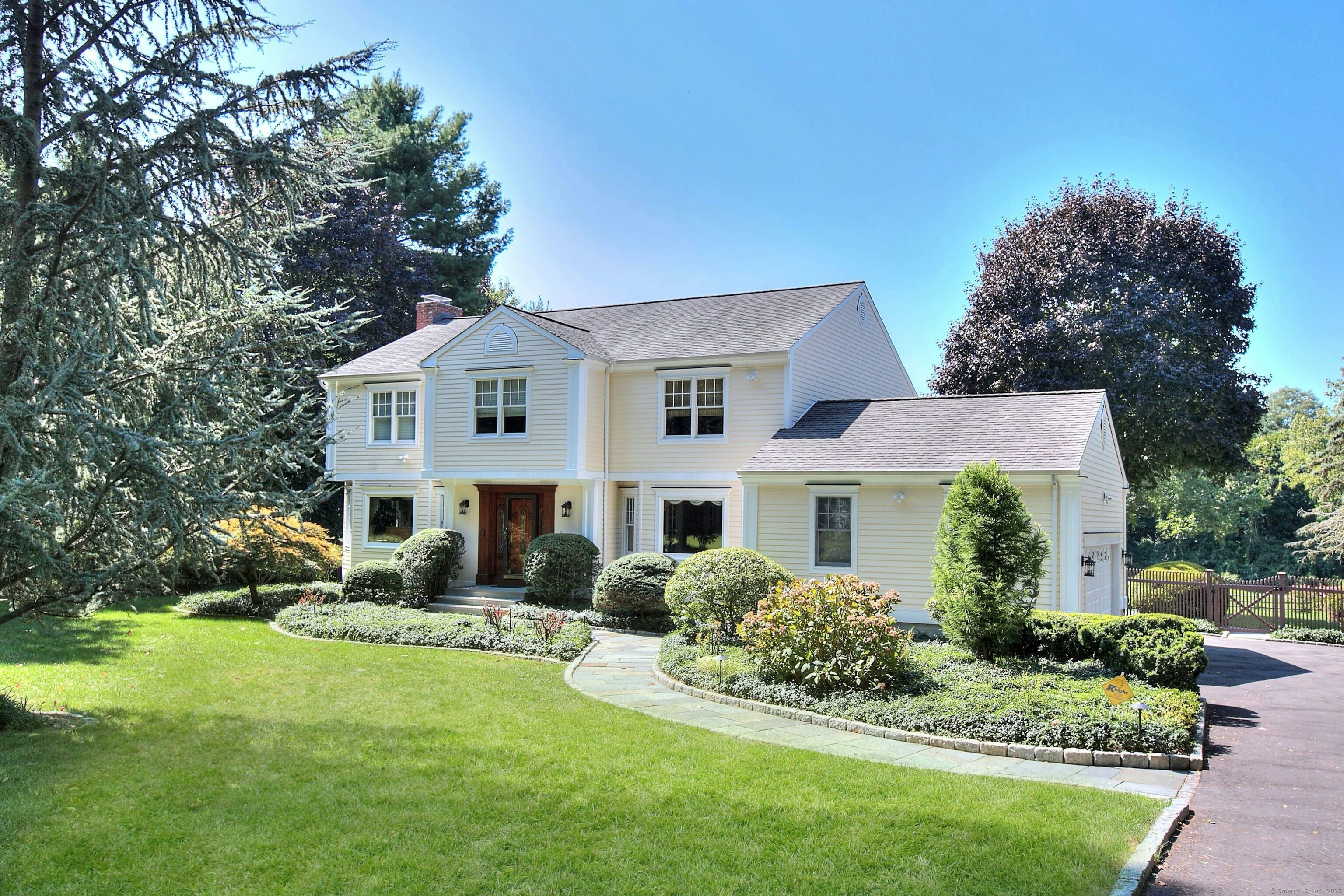 8 Northfield Drive