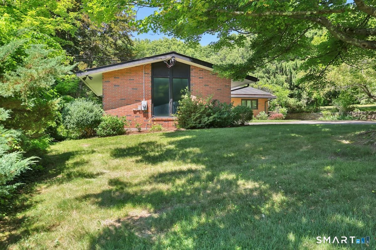 5 Tolland Avenue