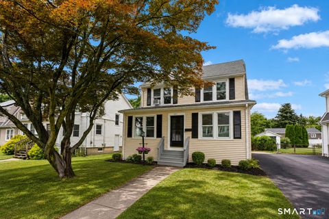 Photo of 181 Brimfield Road, Wethersfield, CT 06109 (MLS # 24187392)