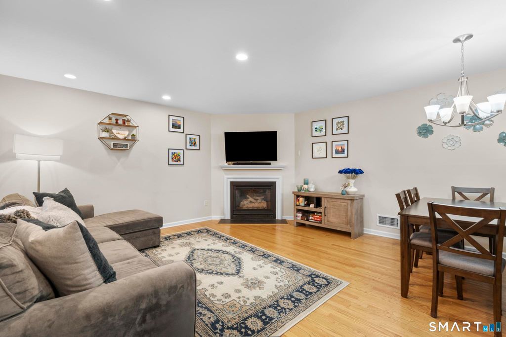 Photo of 680 Hope Street #12, Stamford, CT 06907 (MLS # 24155609)