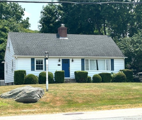 Homes For Rent - 39 Masons Island Road<br/> Stonington, CT 06355