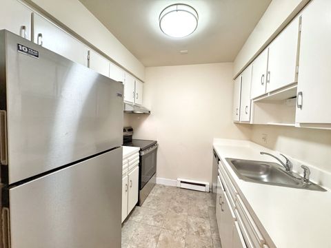 Photo of 24 Ferris Avenue #4, Norwalk, CT 06854 (MLS # 24162386)