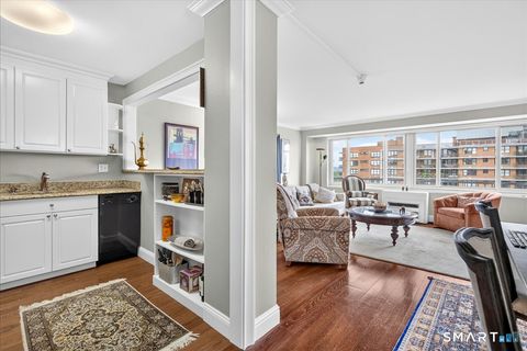 Homes For Sale - 100 York Street #15-P<br/> New Haven, CT 06511