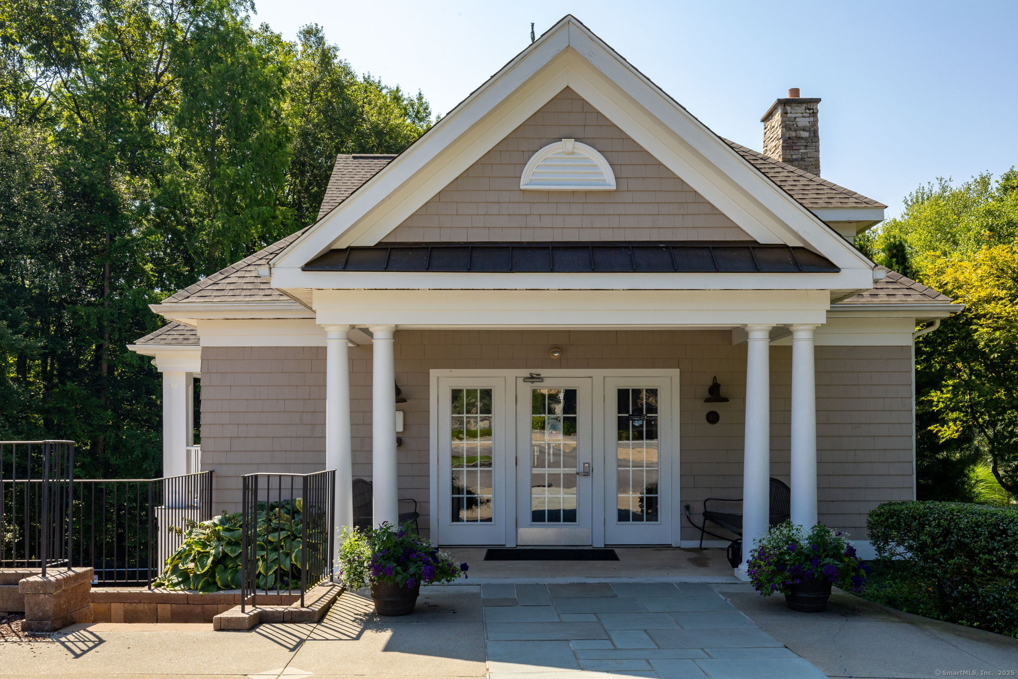 200 Hunter Drive 200