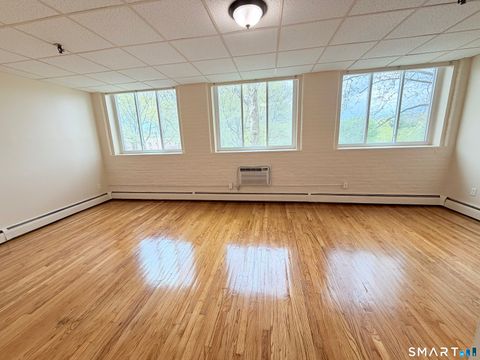 Photo of 71 Catlin Street #5, Meriden, CT 06450 (MLS # 24174144)