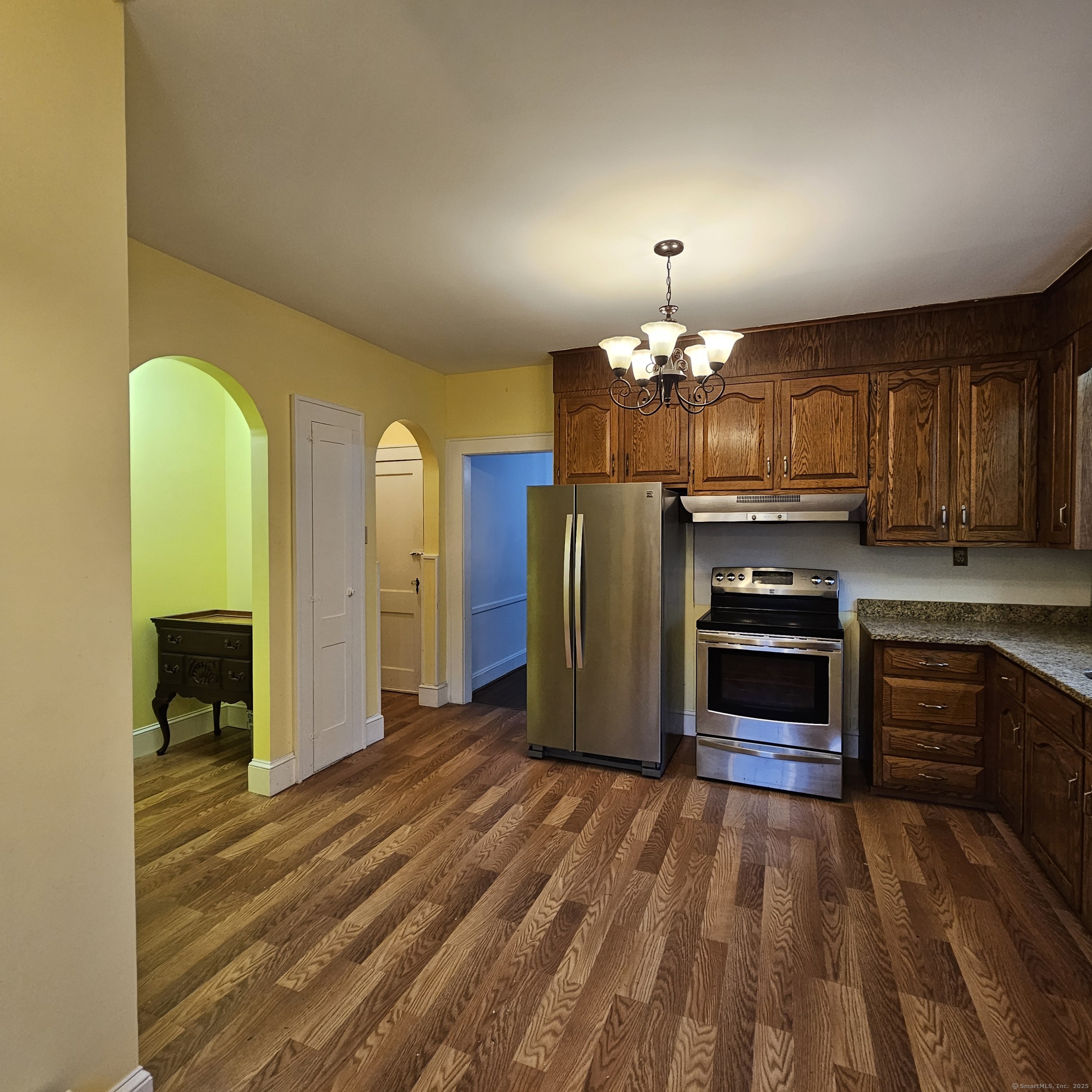 2010 Noble Avenue, Bridgeport, Connecticut image 12