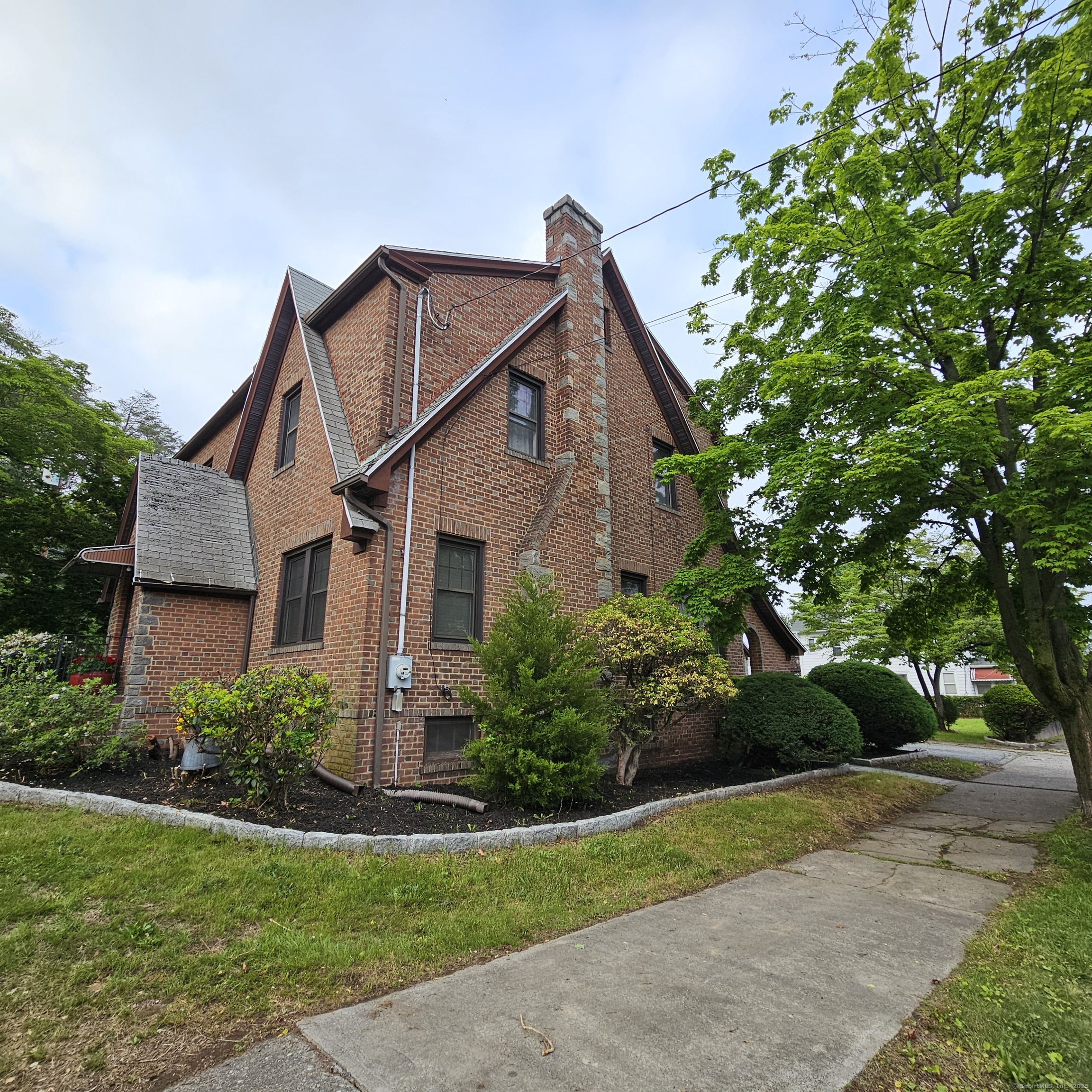 2010 Noble Avenue, Bridgeport, Connecticut image 2