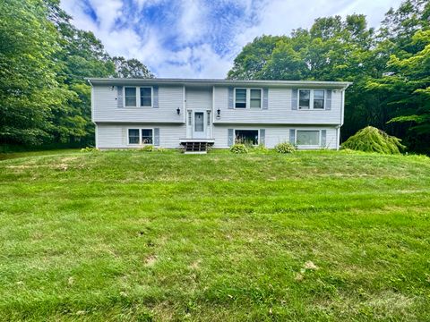 108 Webb Circle Monroe CT 06468