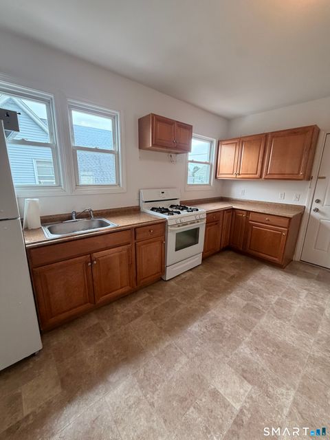 Tiny photo for 148 Alfred Street #2, Bridgeport, CT 06605 (MLS # 24190509)