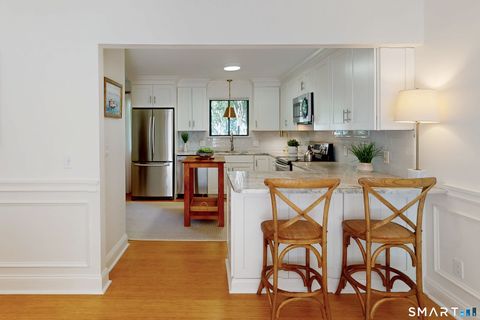 Tiny photo for 818 Heritage Village #B, Southbury, CT 06488 (MLS # 24190528)
