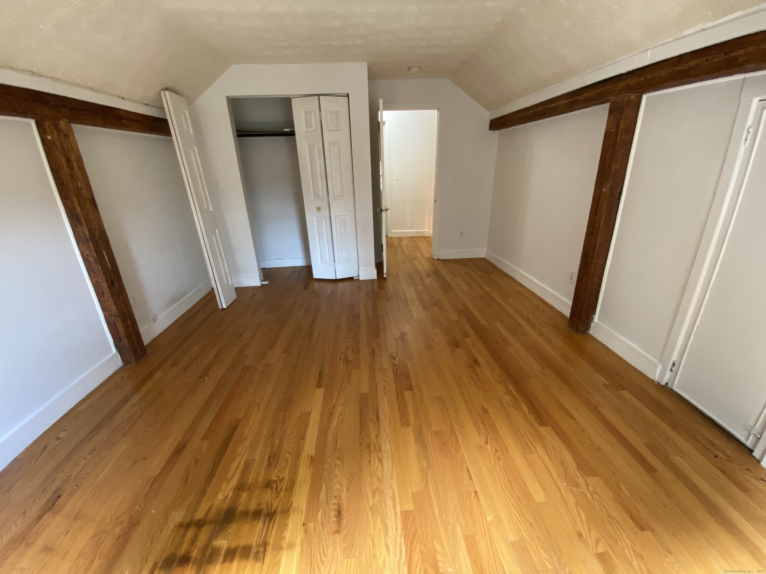 Middlefield, Connecticut 06481, United States, 2 Bedrooms Bedrooms, ,2 BathroomsBathrooms,Residential,Active,220110