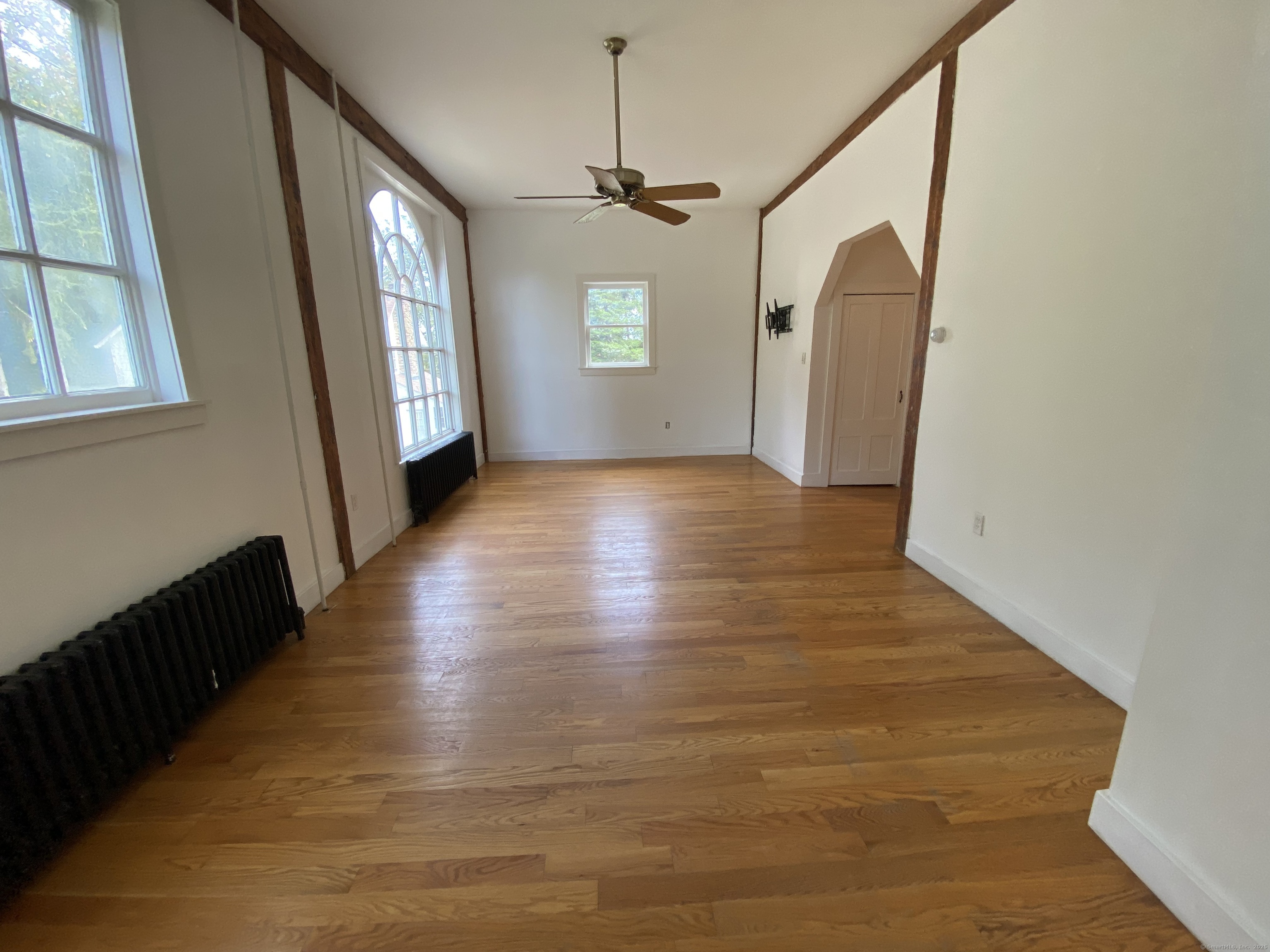 Middlefield, Connecticut 06481, United States, 2 Bedrooms Bedrooms, ,2 BathroomsBathrooms,Residential,Active,220110