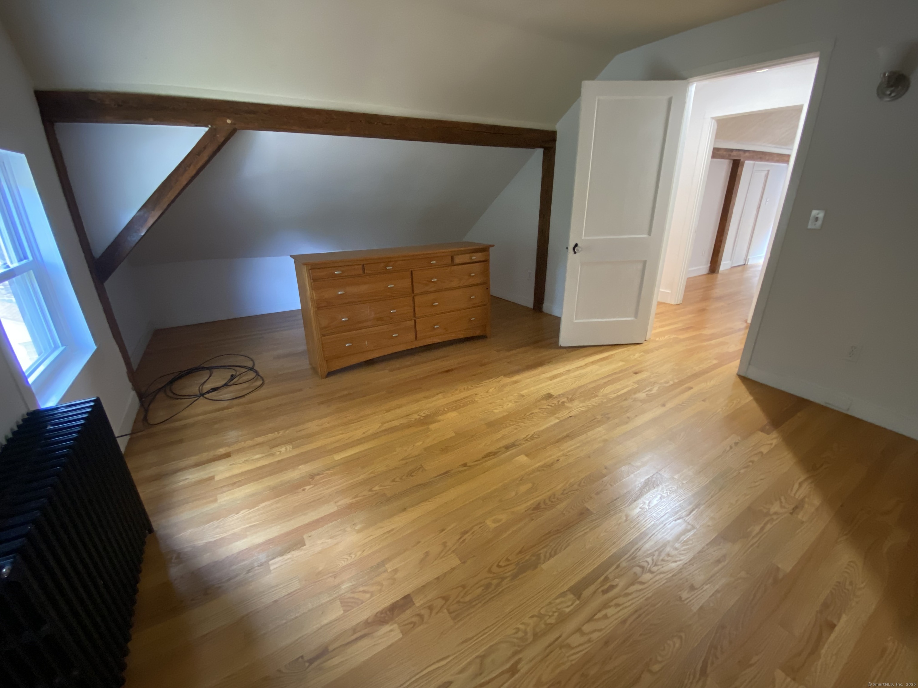 Middlefield, Connecticut 06481, United States, 2 Bedrooms Bedrooms, ,2 BathroomsBathrooms,Residential,Active,220110