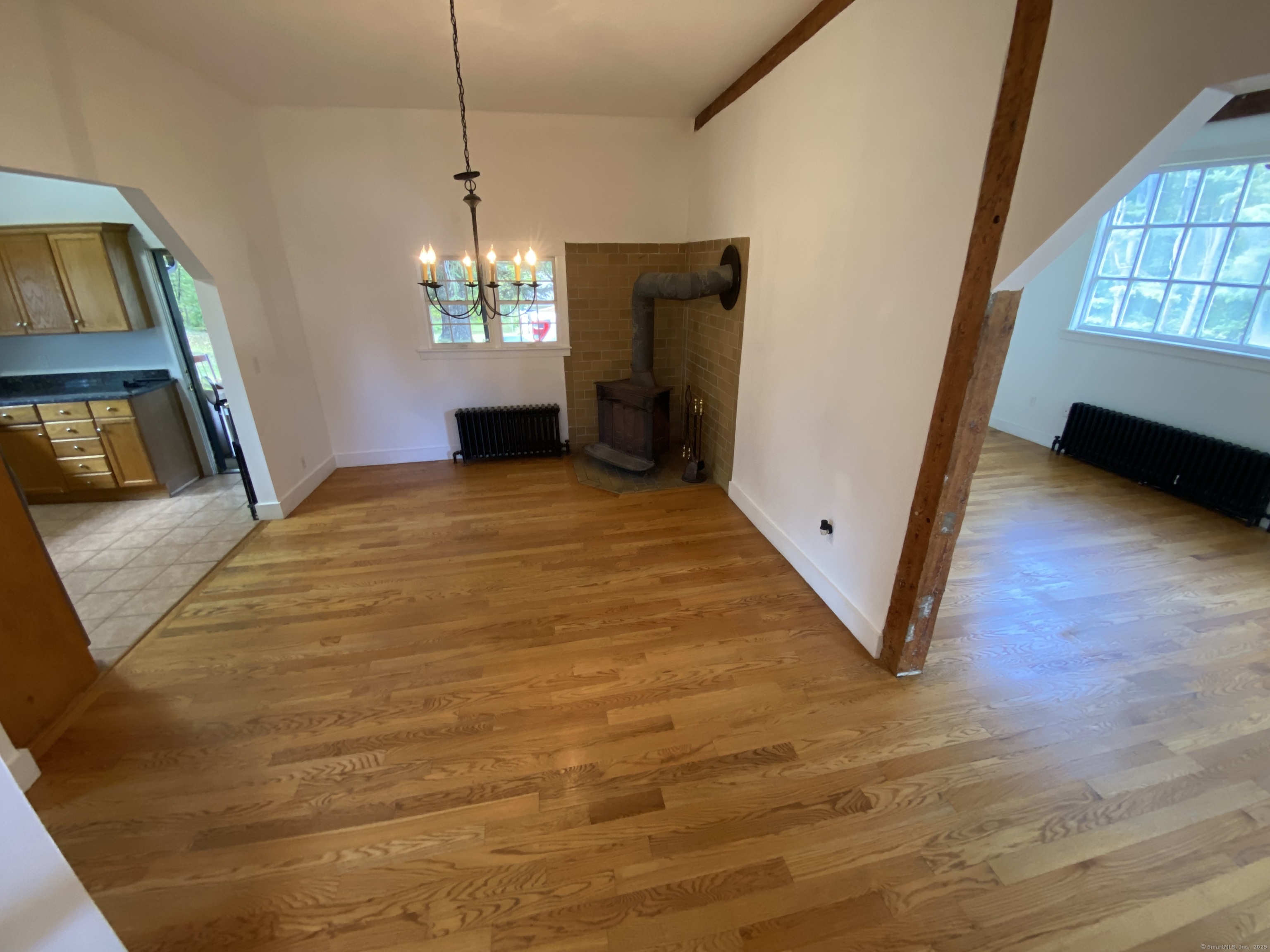 Middlefield, Connecticut 06481, United States, 2 Bedrooms Bedrooms, ,2 BathroomsBathrooms,Residential,Active,220110