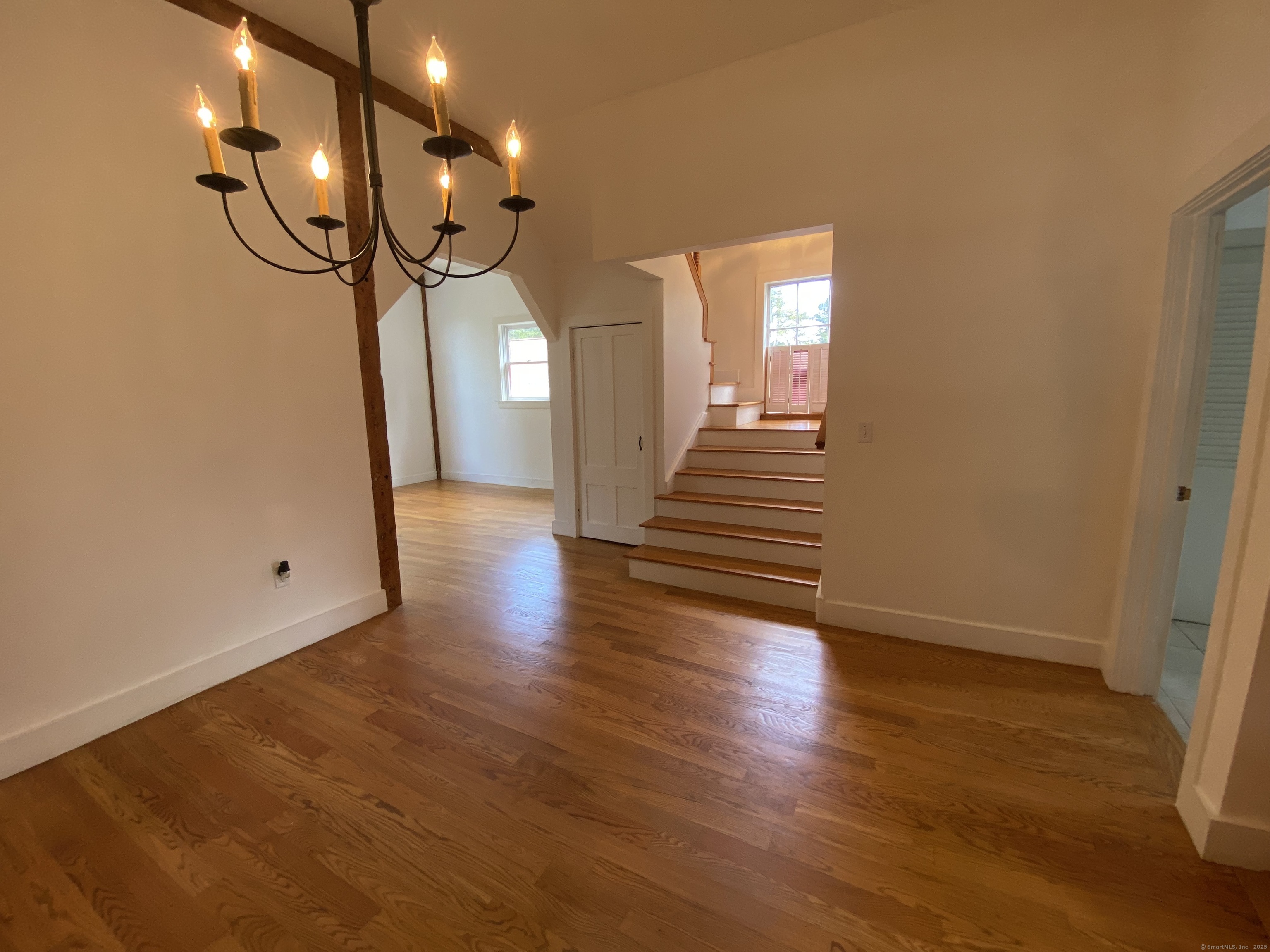 Middlefield, Connecticut 06481, United States, 2 Bedrooms Bedrooms, ,2 BathroomsBathrooms,Residential,Active,220110