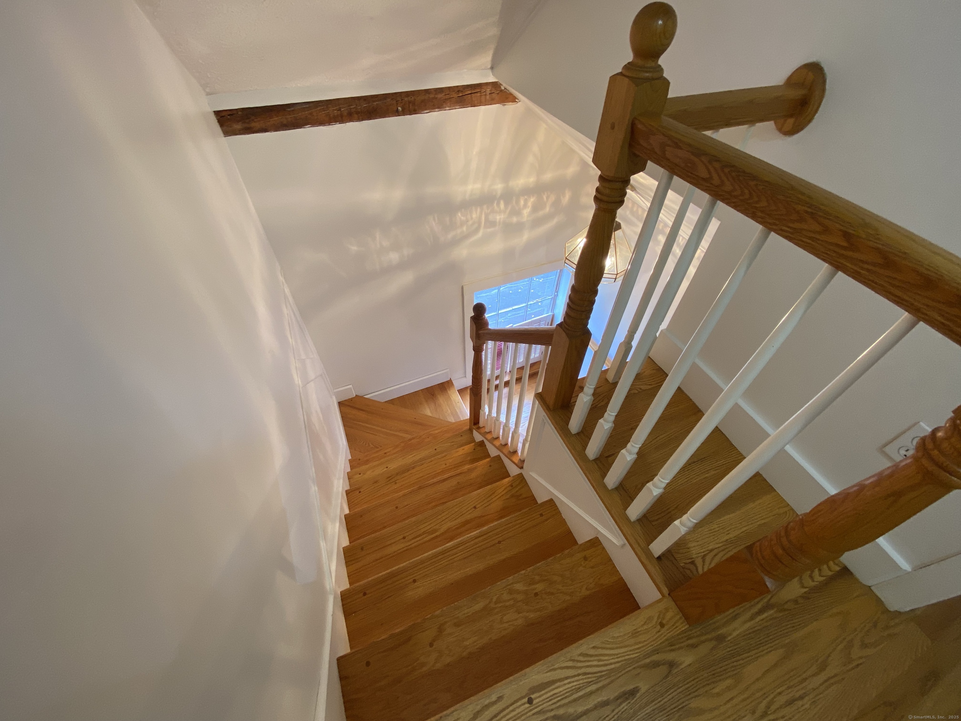 Middlefield, Connecticut 06481, United States, 2 Bedrooms Bedrooms, ,2 BathroomsBathrooms,Residential,Active,220110