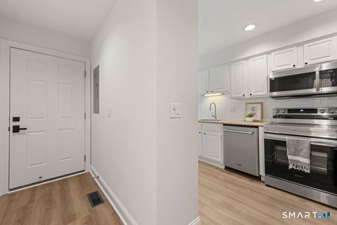 Tiny photo for 3 Idlewood #3, Bethel, CT 06801 (MLS # 24144949)