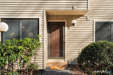 Tiny photo for 3 Idlewood #3, Bethel, CT 06801 (MLS # 24144949)