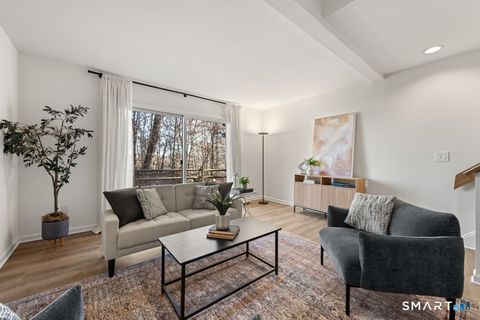 Tiny photo for 3 Idlewood #3, Bethel, CT 06801 (MLS # 24144949)