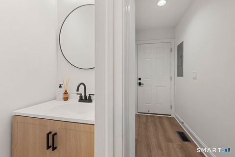 Tiny photo for 3 Idlewood #3, Bethel, CT 06801 (MLS # 24144949)