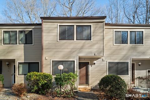 Tiny photo for 3 Idlewood #3, Bethel, CT 06801 (MLS # 24144949)