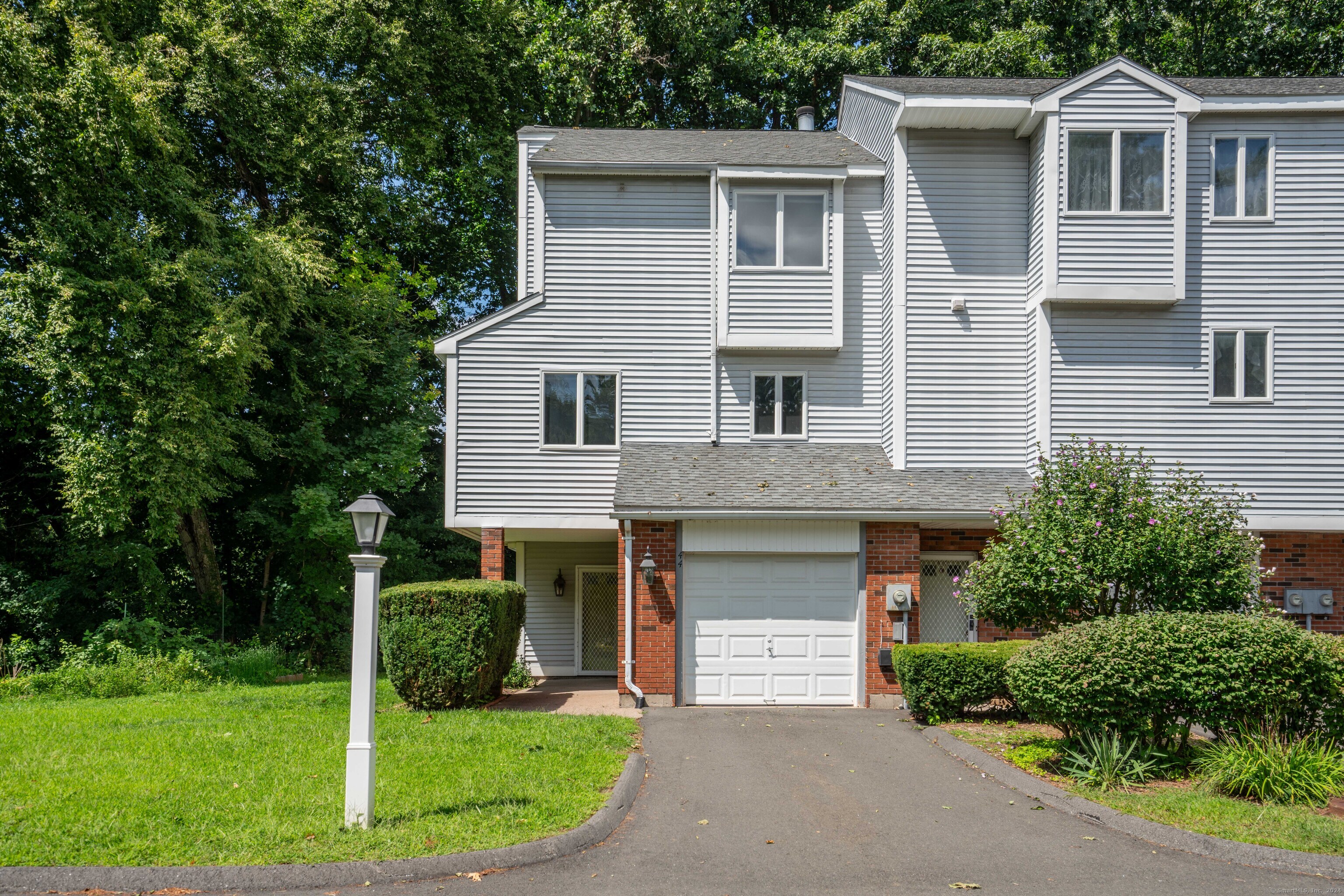 Photo 1 of 44 Brinley Way 44, Newington, Connecticut, $295,000, Web #: 24041309