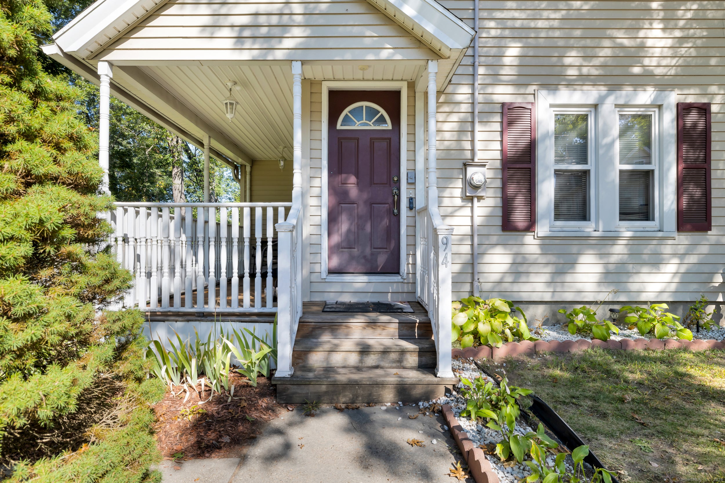 94 Larrabee Street