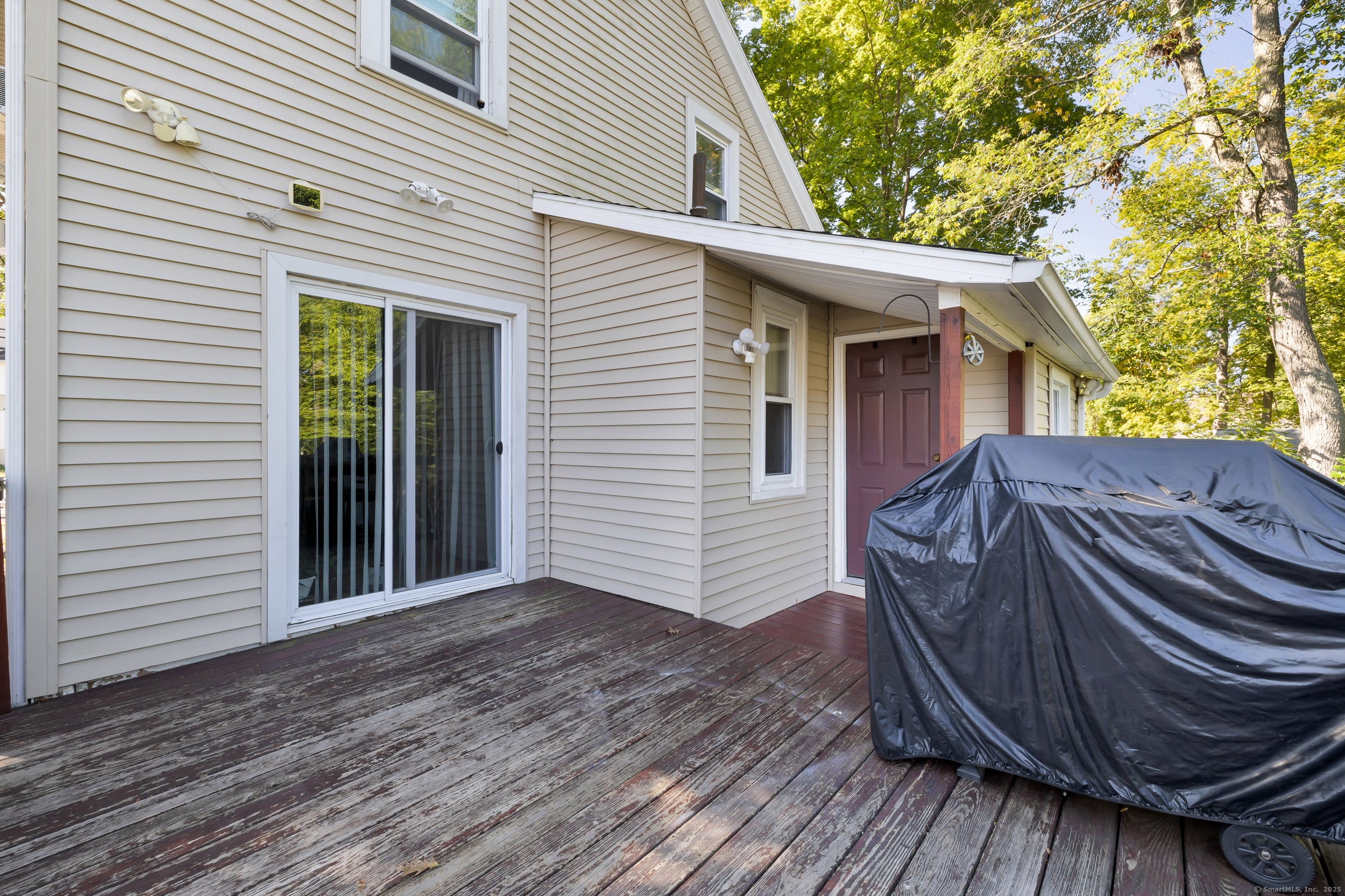 94 Larrabee Street