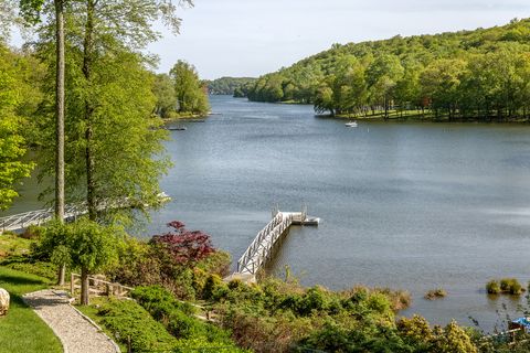 Tiny photo for 4 Harbour View Drive, New Fairfield, CT 06812 (MLS # 24156647)