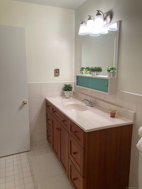 Tiny photo for 1730 State Street #APT 302, Hamden, CT 06517 (MLS # 24134314)