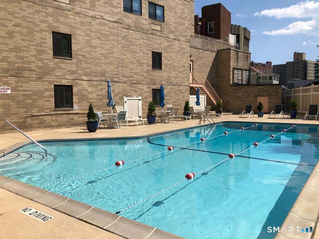 Photo of 143 Hoyt Street #4K, Stamford, CT 06905 (MLS # 24181209)