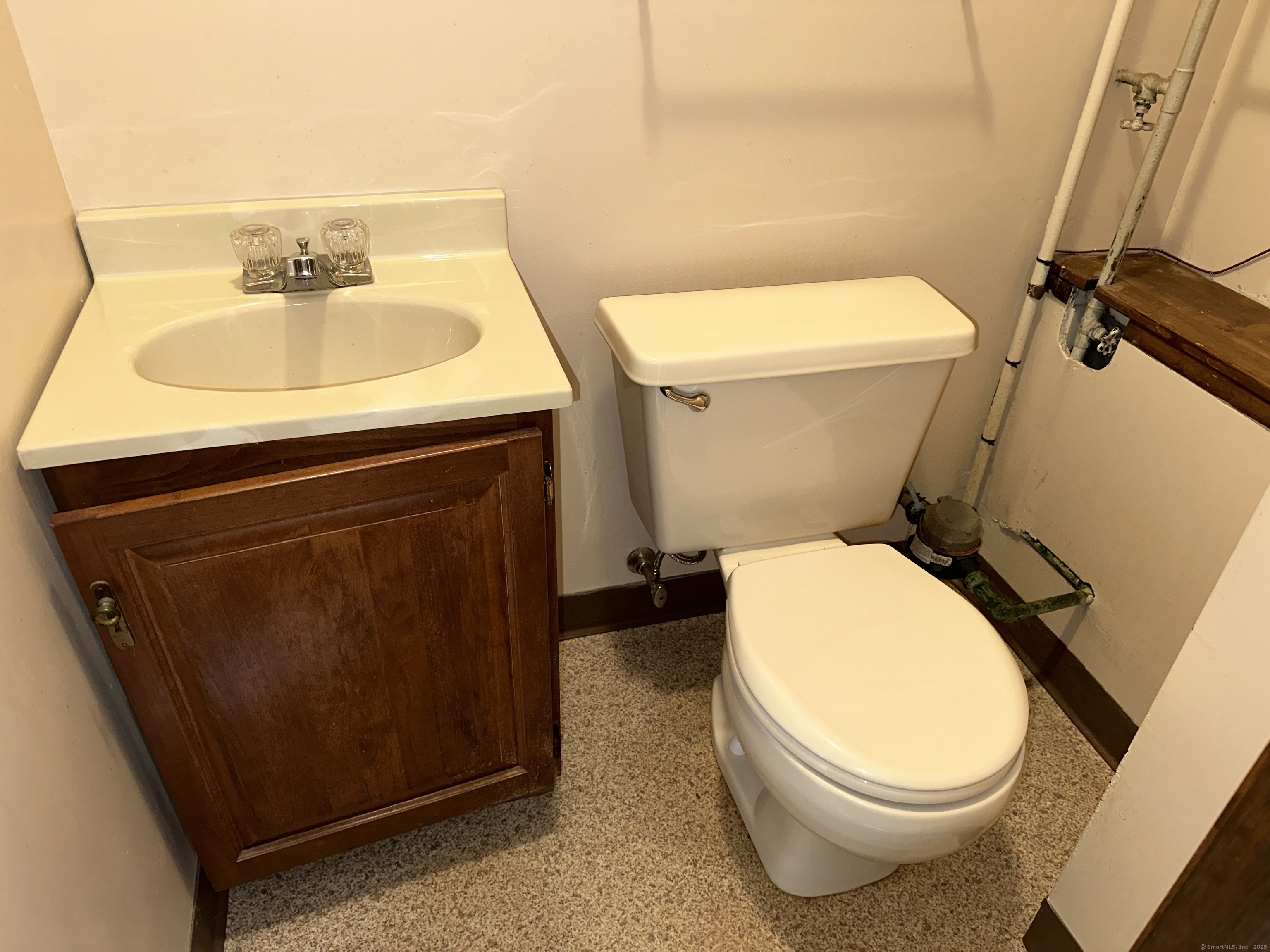 13 Twin Circle Road, West Haven, Connecticut image 26