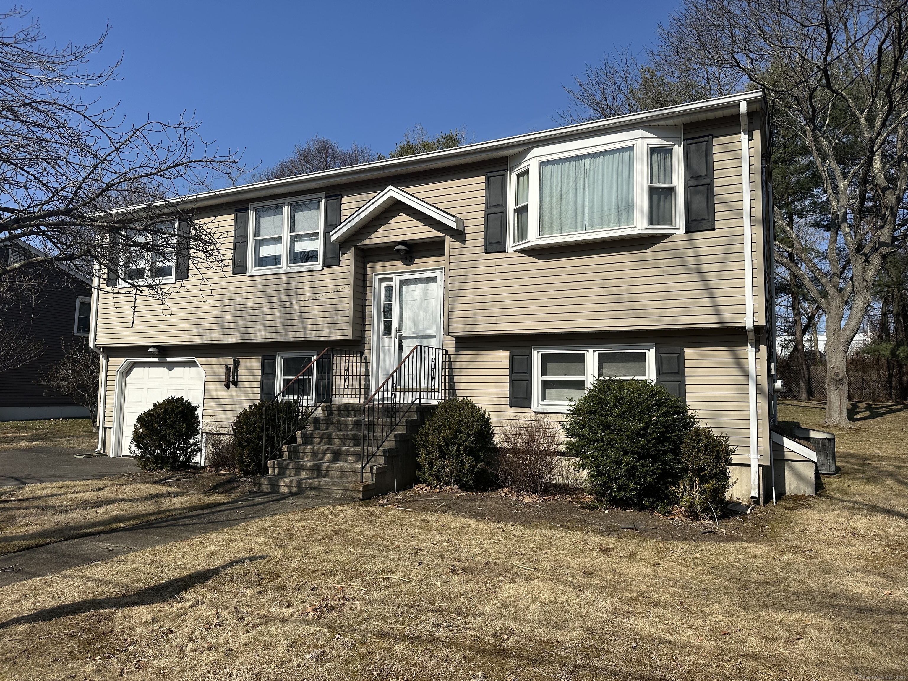 13 Twin Circle Road, West Haven, Connecticut image 1