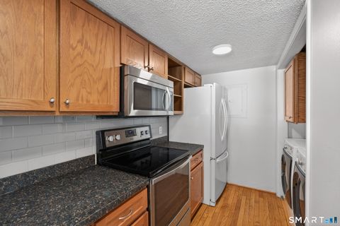 Tiny photo for 167 Carriage Crossing Lane #167, Middletown, CT 06457 (MLS # 24152806)