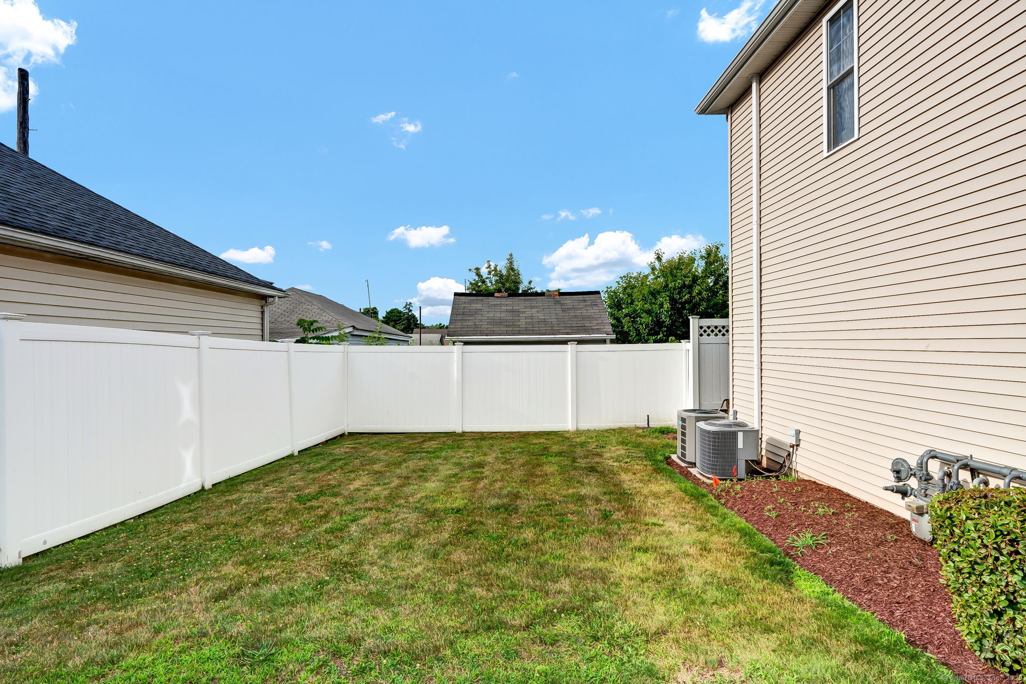 New Britain, Connecticut 06053, United States, 3 Bedrooms Bedrooms, ,3 BathroomsBathrooms,Residential,Coming Soon,163408