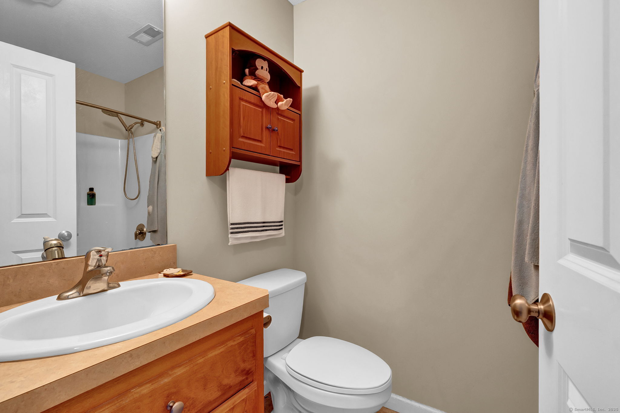 New Britain, Connecticut 06053, United States, 3 Bedrooms Bedrooms, ,3 BathroomsBathrooms,Residential,Coming Soon,163408