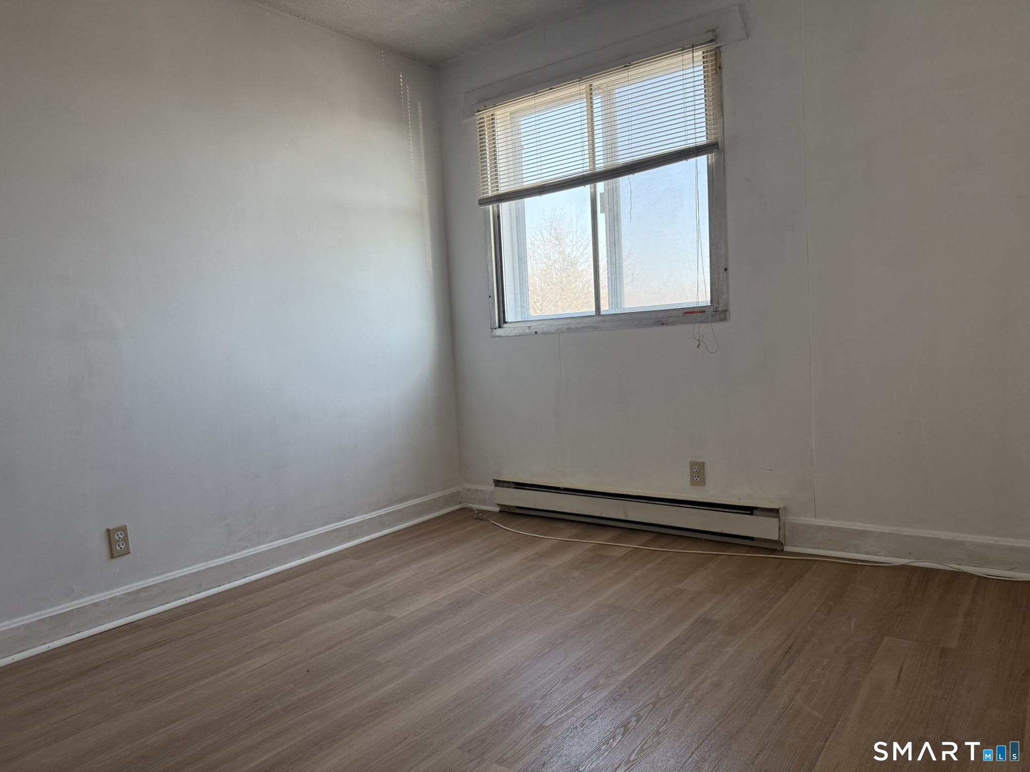 120 Huntington Turnpike 202