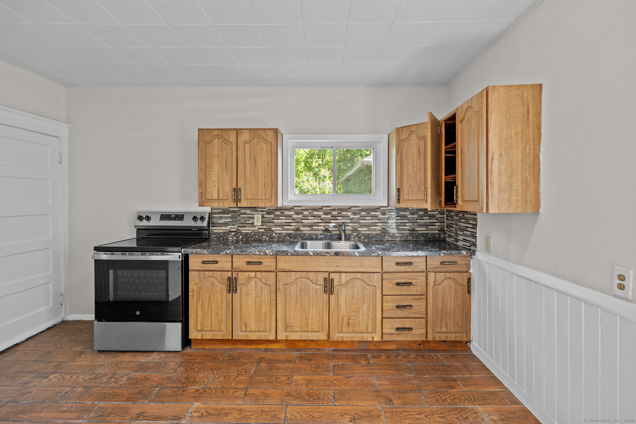 13 Alpha Street, Putnam, Connecticut image 9