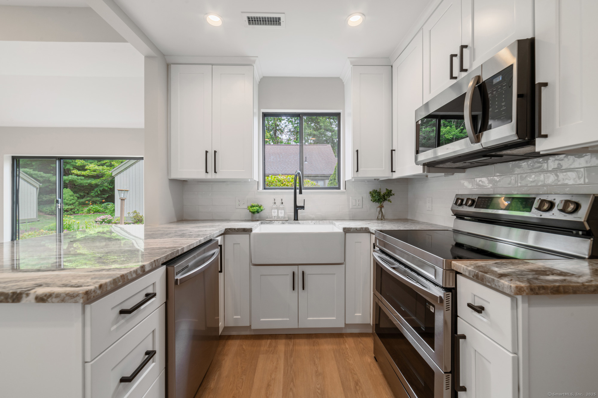 900 Heritage Village B