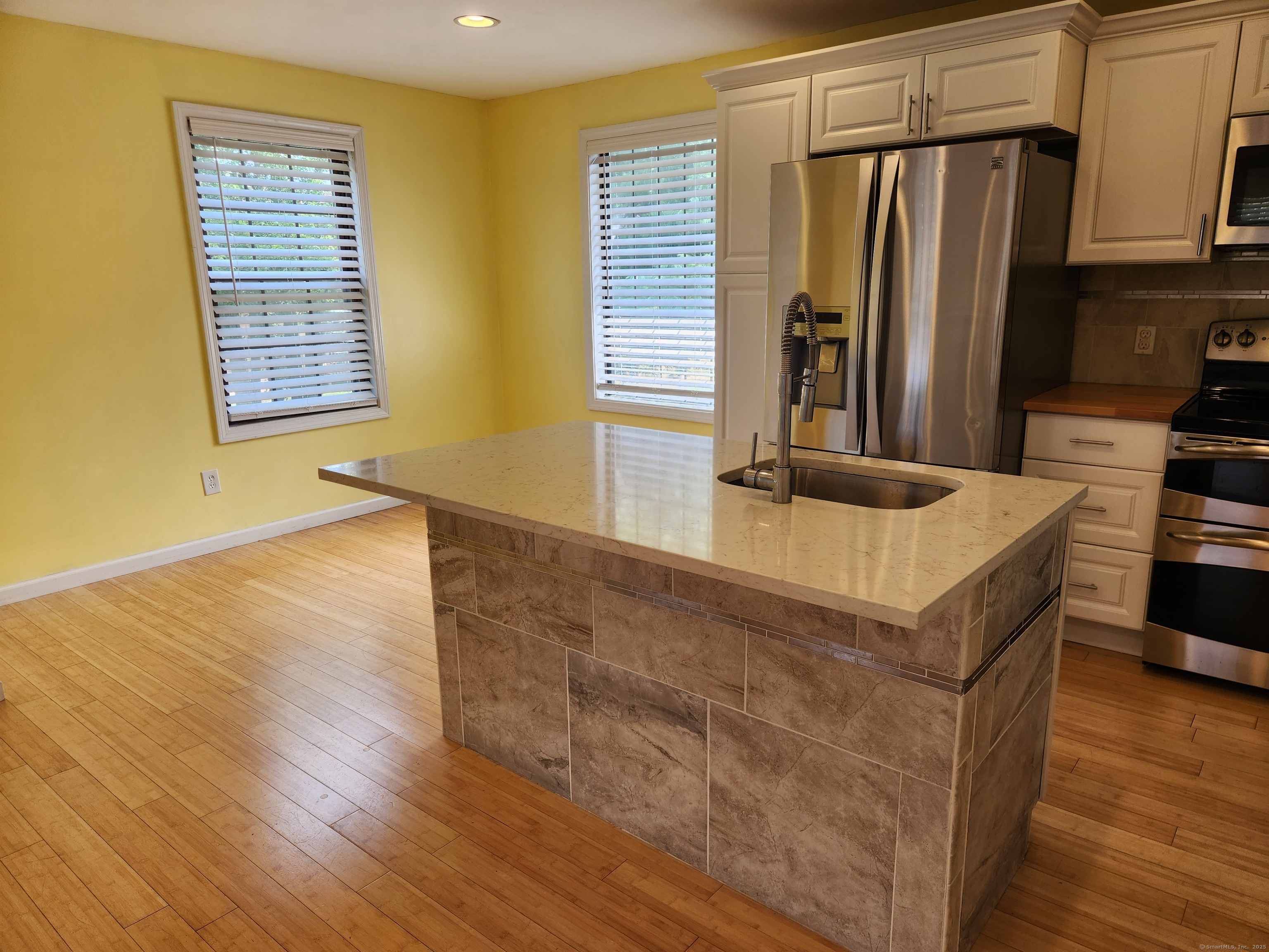 22 Baypath Way
