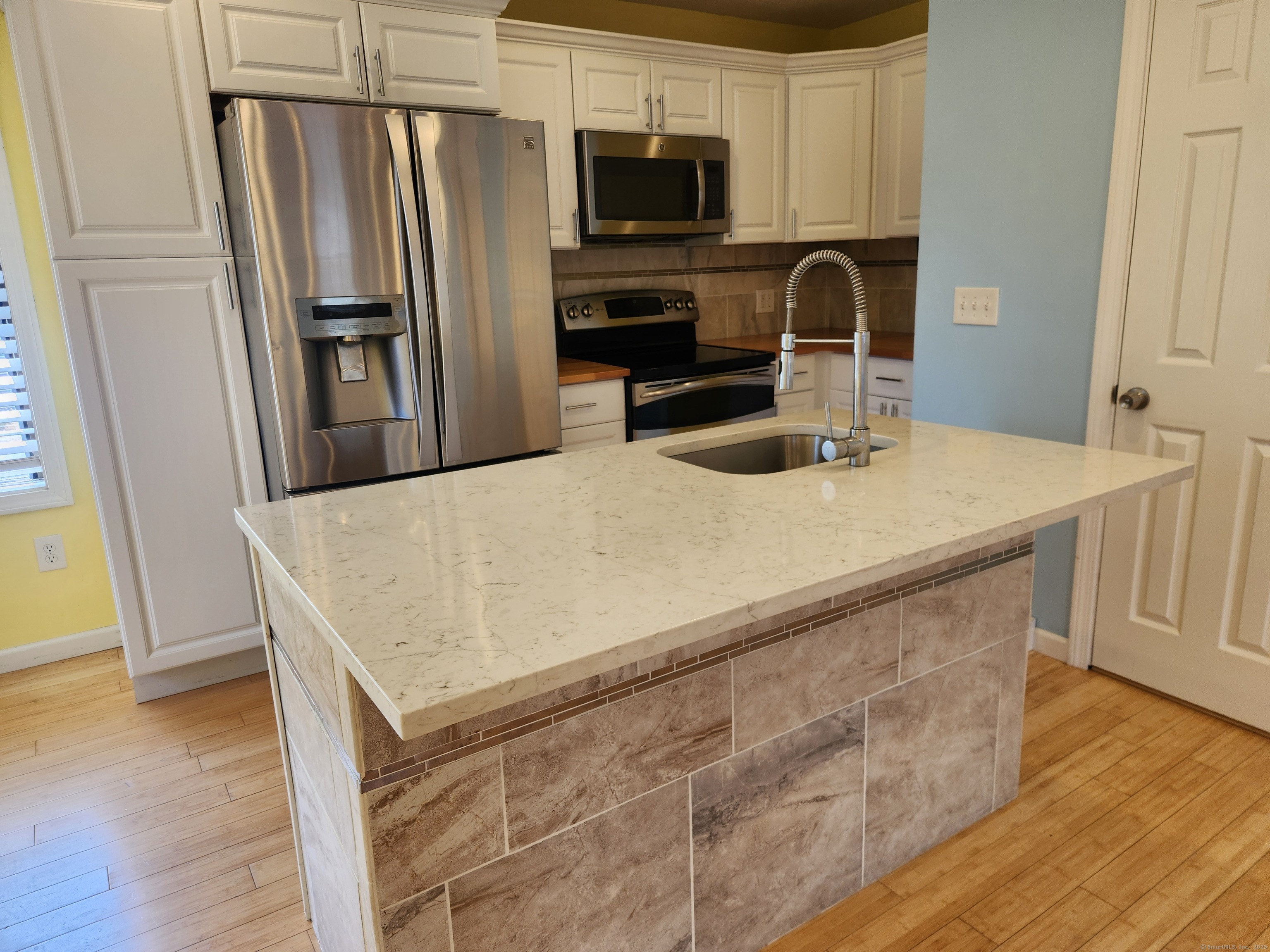 22 Baypath Way